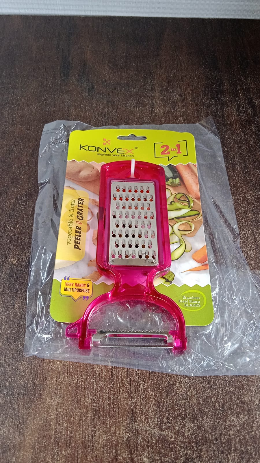 2-in-1 kitchen peeler with grater plastic and steel 17 cm