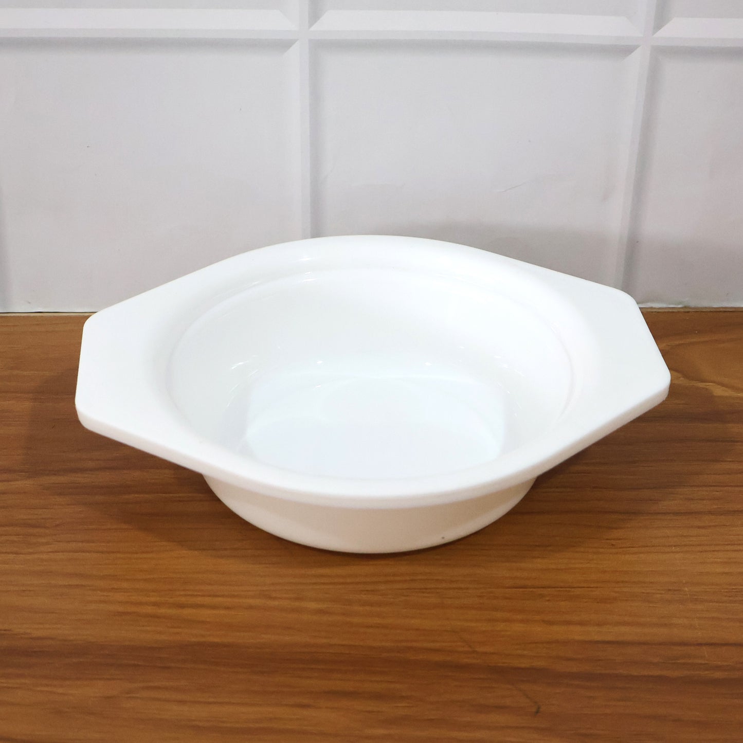 plastic serving and mixing bowl 18 cm with easy grip side tabs pack of 1