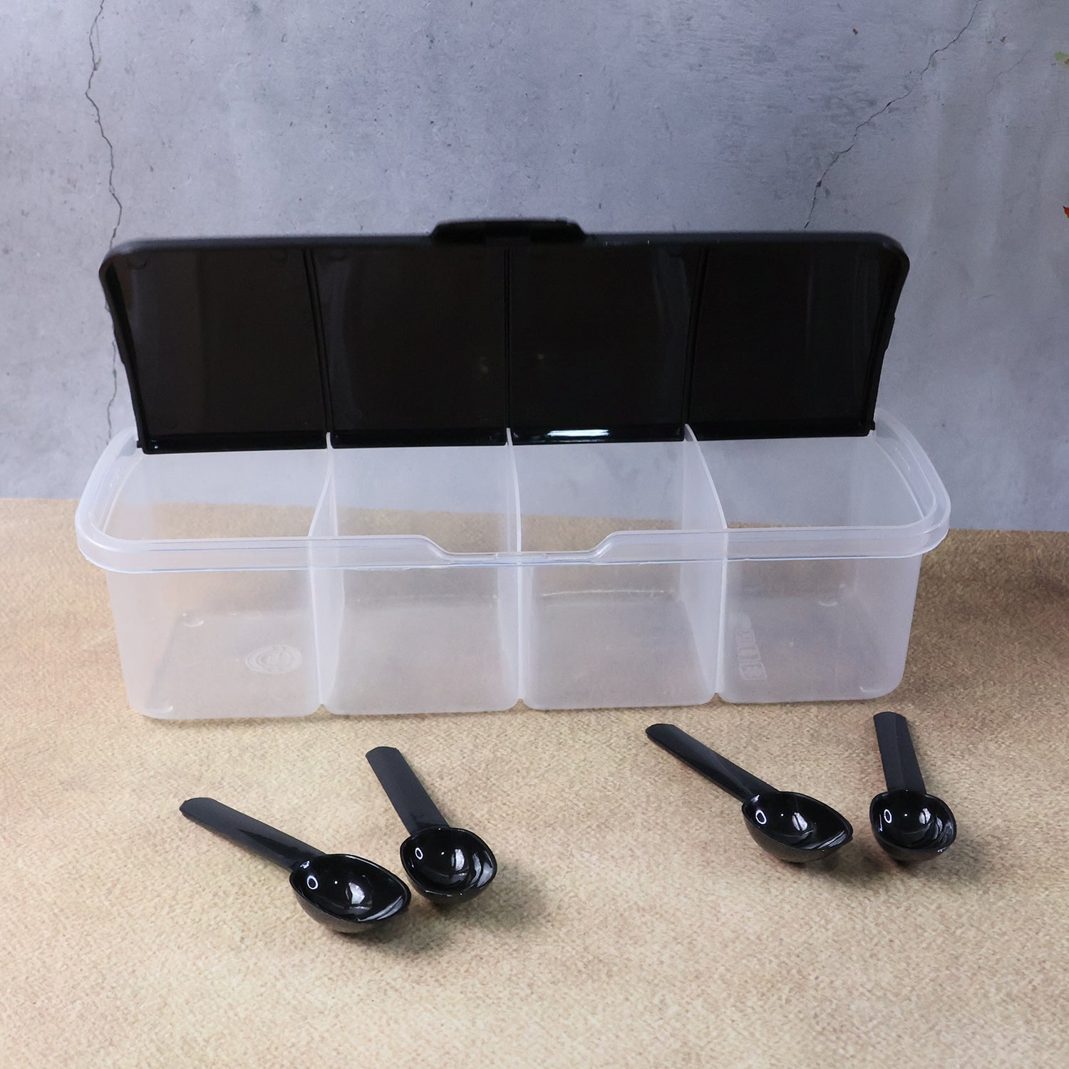 multipurpose air-tight 4 sections storage container 23 cm for kitchen