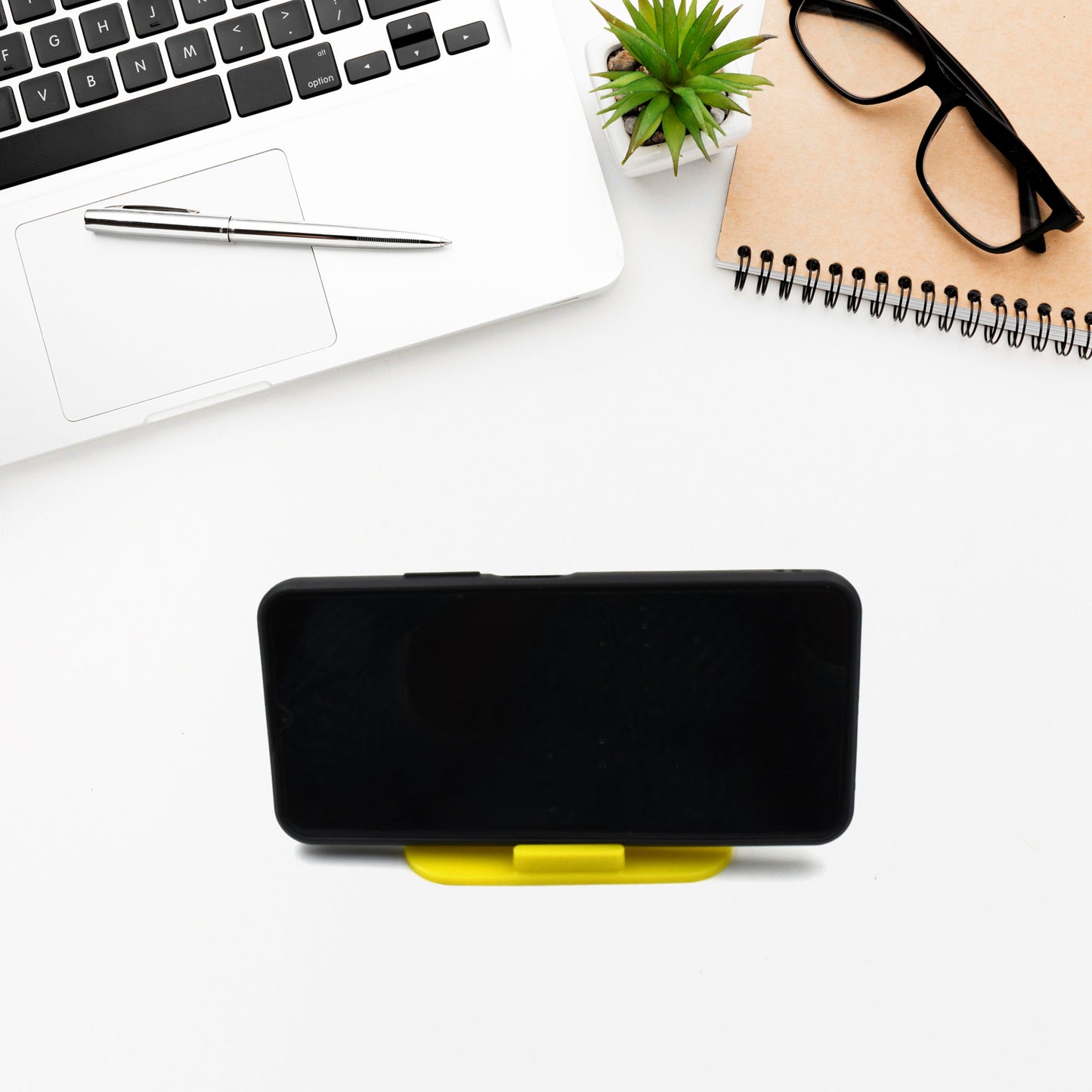 plastic portable four-sided pyramid mobile holder stand for car dashboard pack of 1