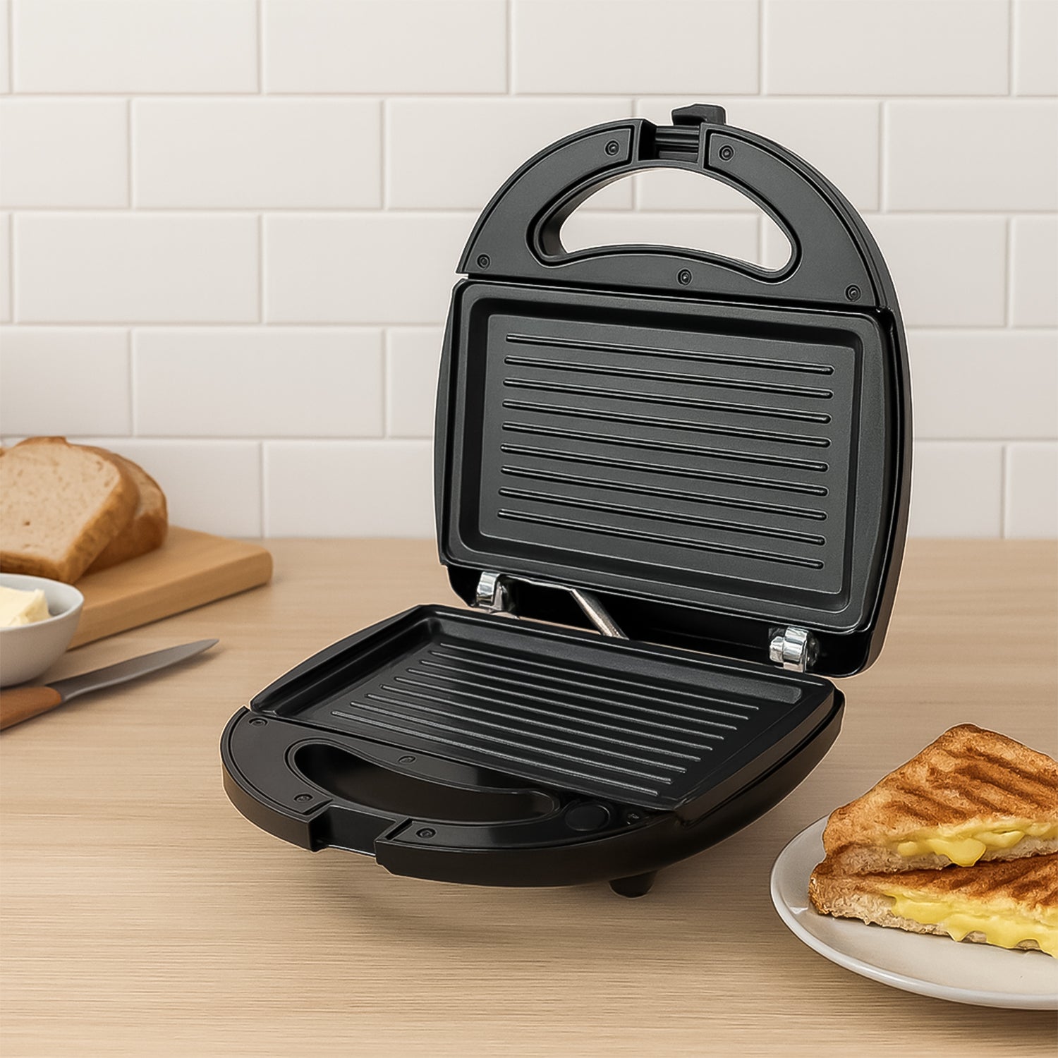 sandwich maker 800w with interchangeable plates