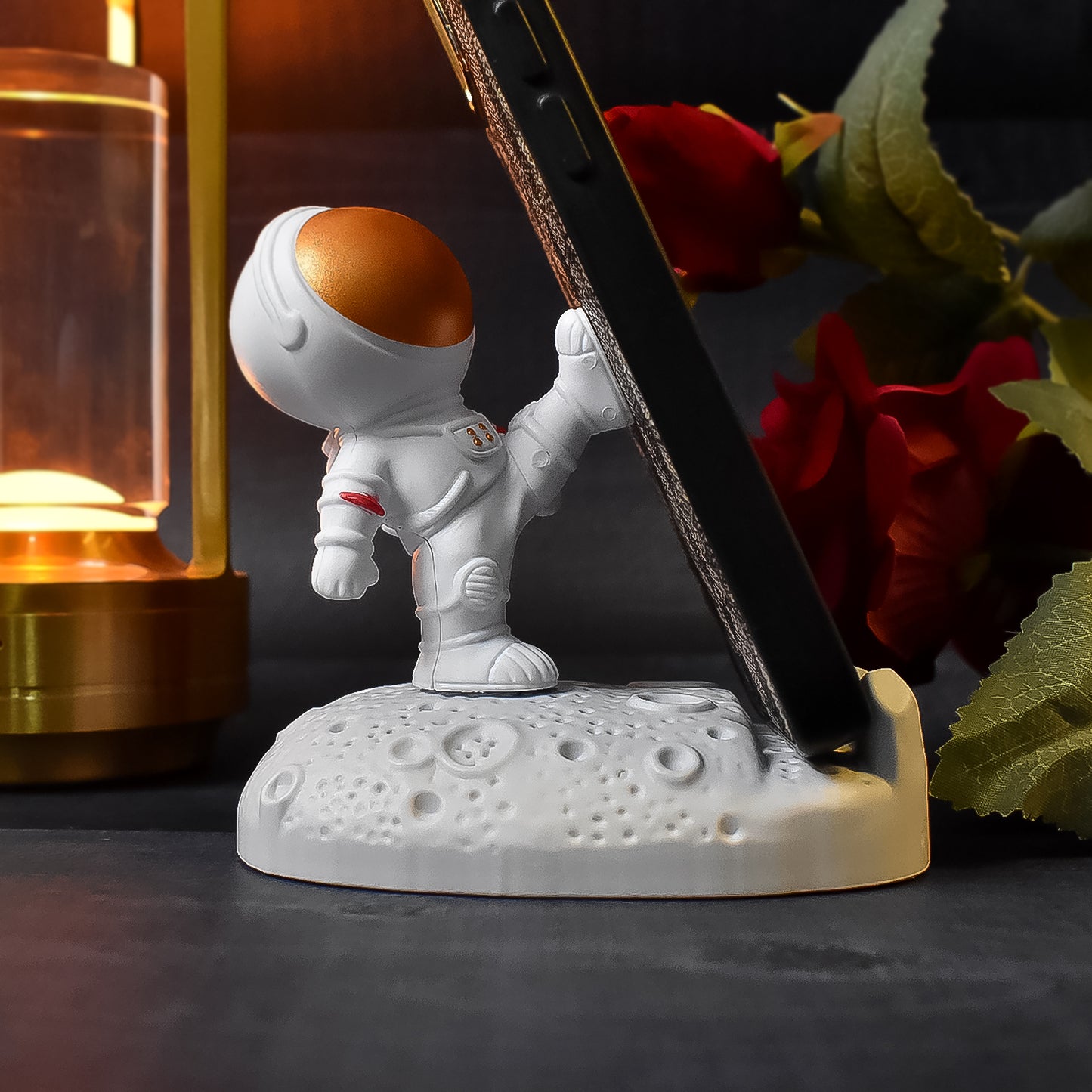 resin mobile holder astronaut design 11 cm x 5 cm x 13 cm pack of 1