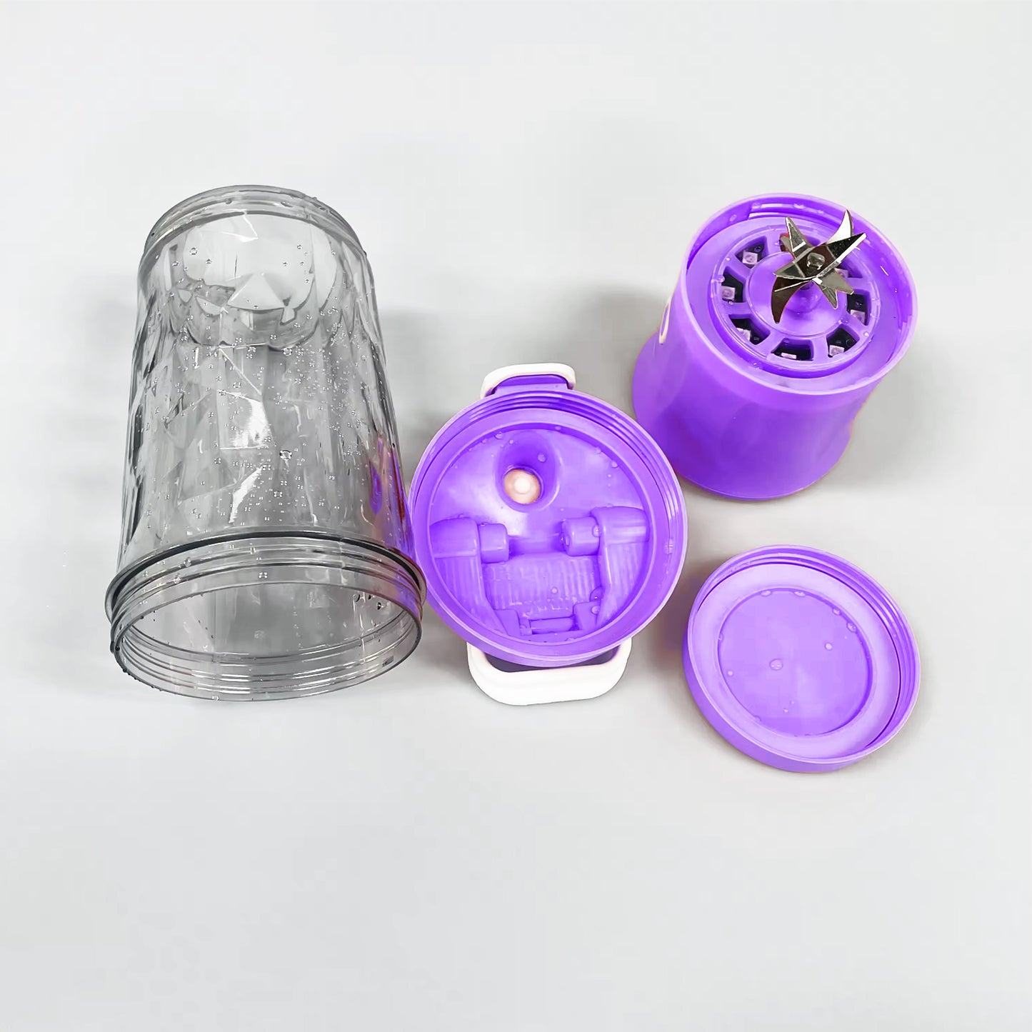 electric crusher juicer with 600 ml capacity and usb rechargeable