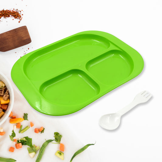 plastic food plate 18 cm with 3 compartments and spoon for snacks and desserts