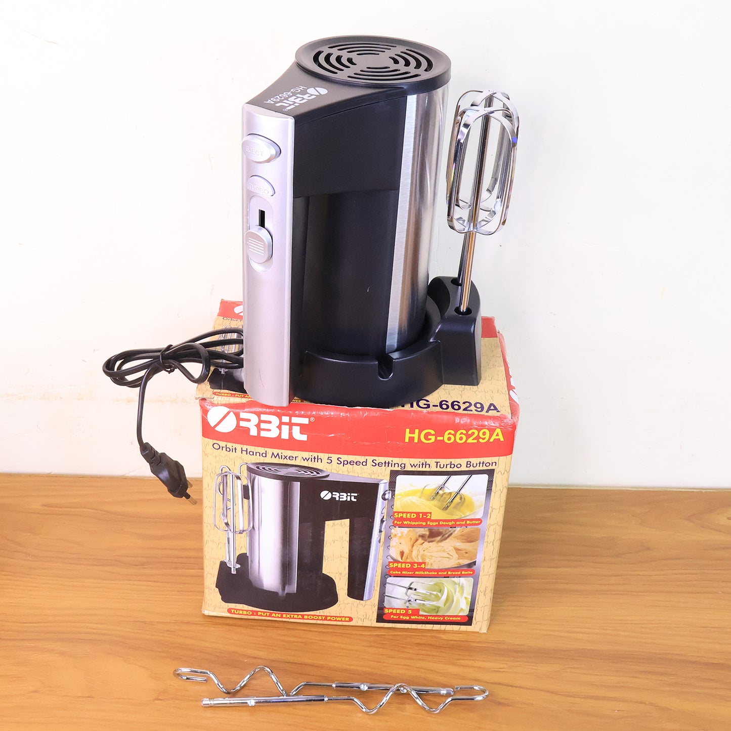 electric hand mixer 450w with stainless steel beaters
