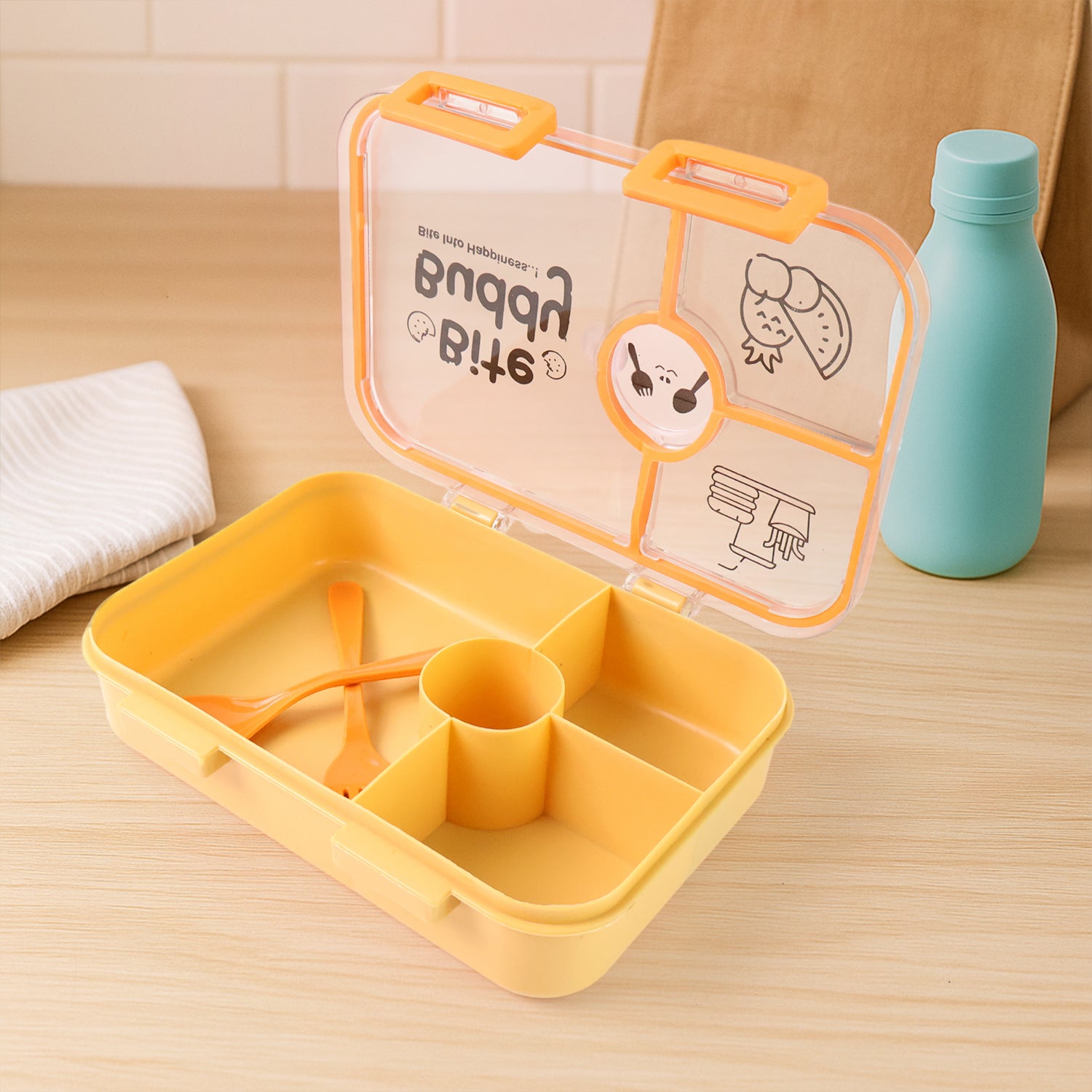 4 compartment plastic lunch box 21 cm with spoon and fork