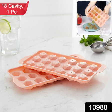 plastic ice cube tray with 18 cavities for freezing