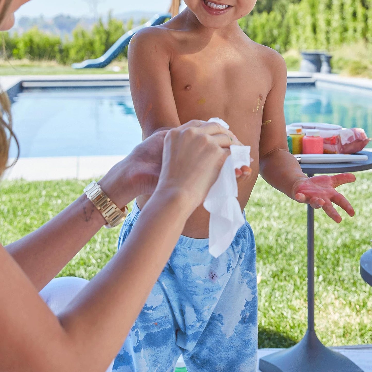 alcohol-free refreshing wet wipes for face 25 wipes pack