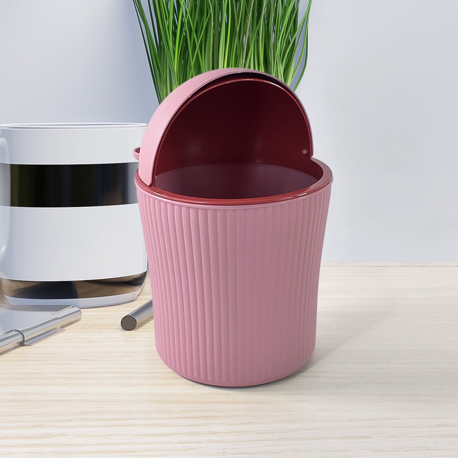 mini tabletop dustbin 1200 ml for home and office