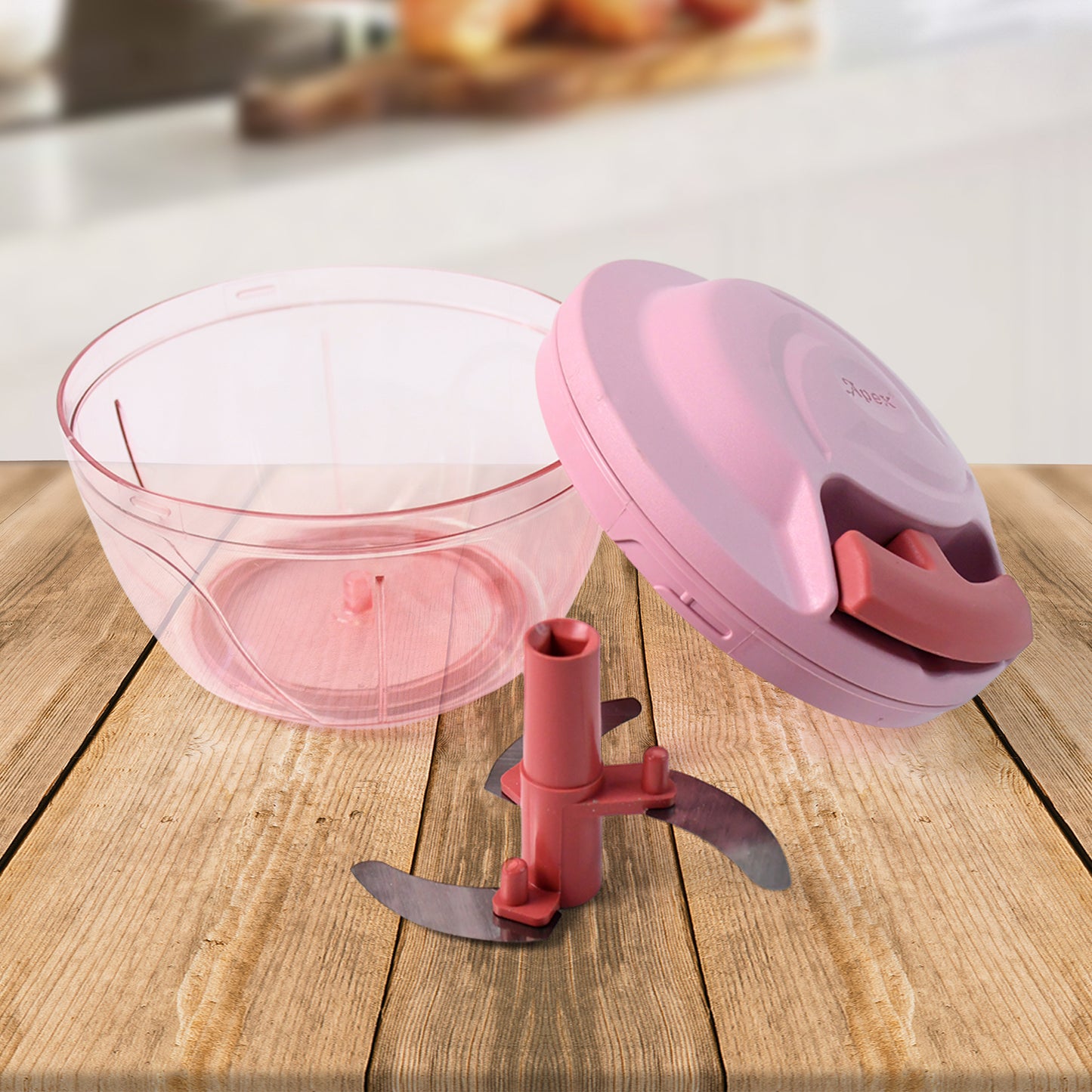 vegetable chopper with 500ml capacity and stainless steel blades