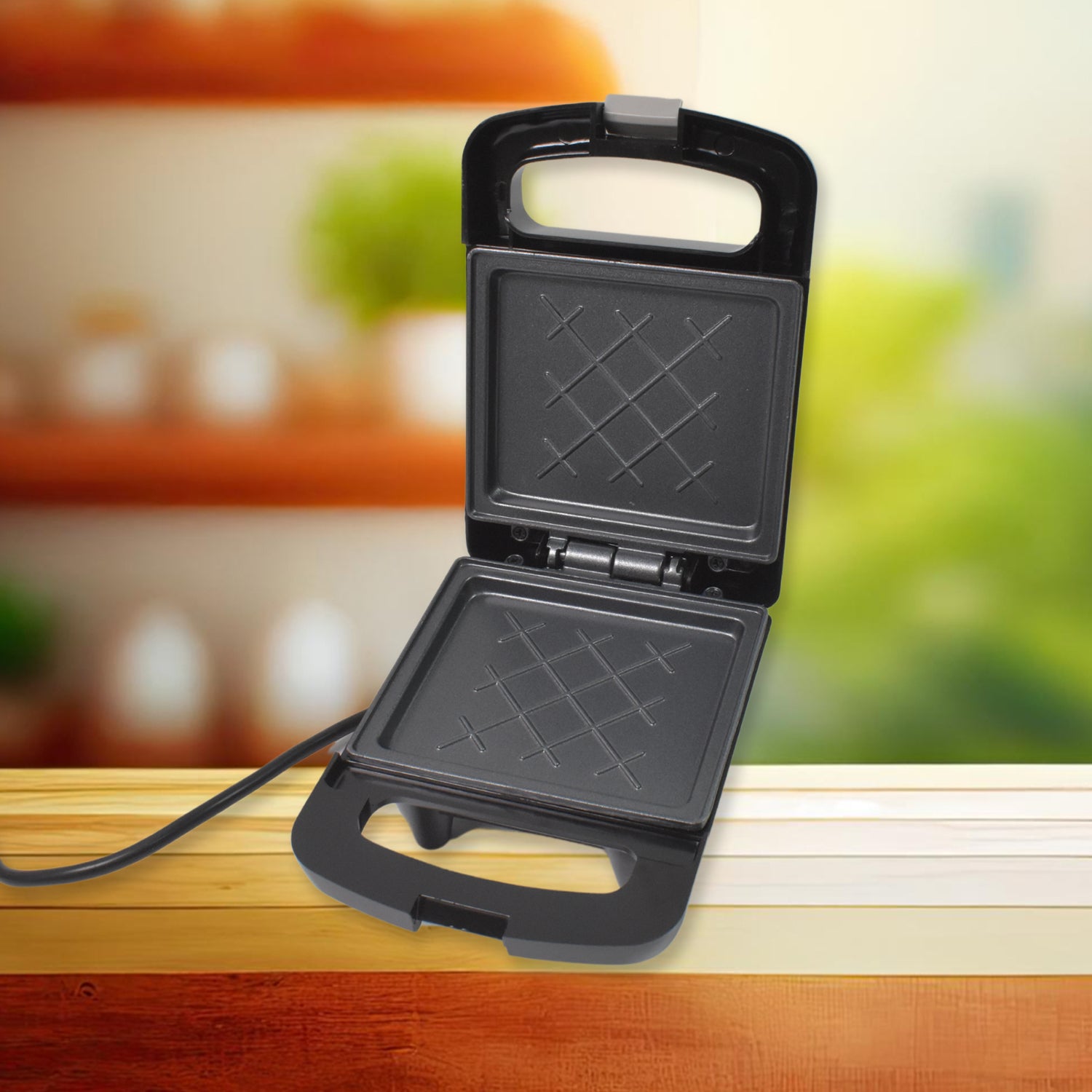 sandwich maker 500w with non-stick plates for baking sandwiches