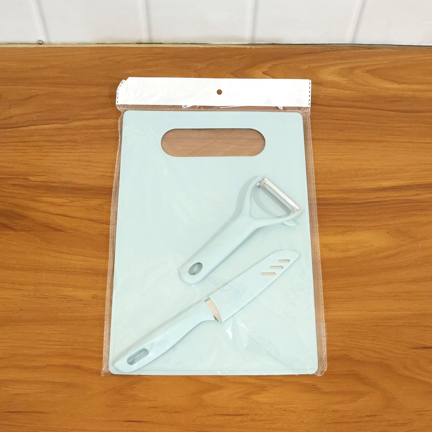 3 in 1 kitchen knife and chopping board set compact design