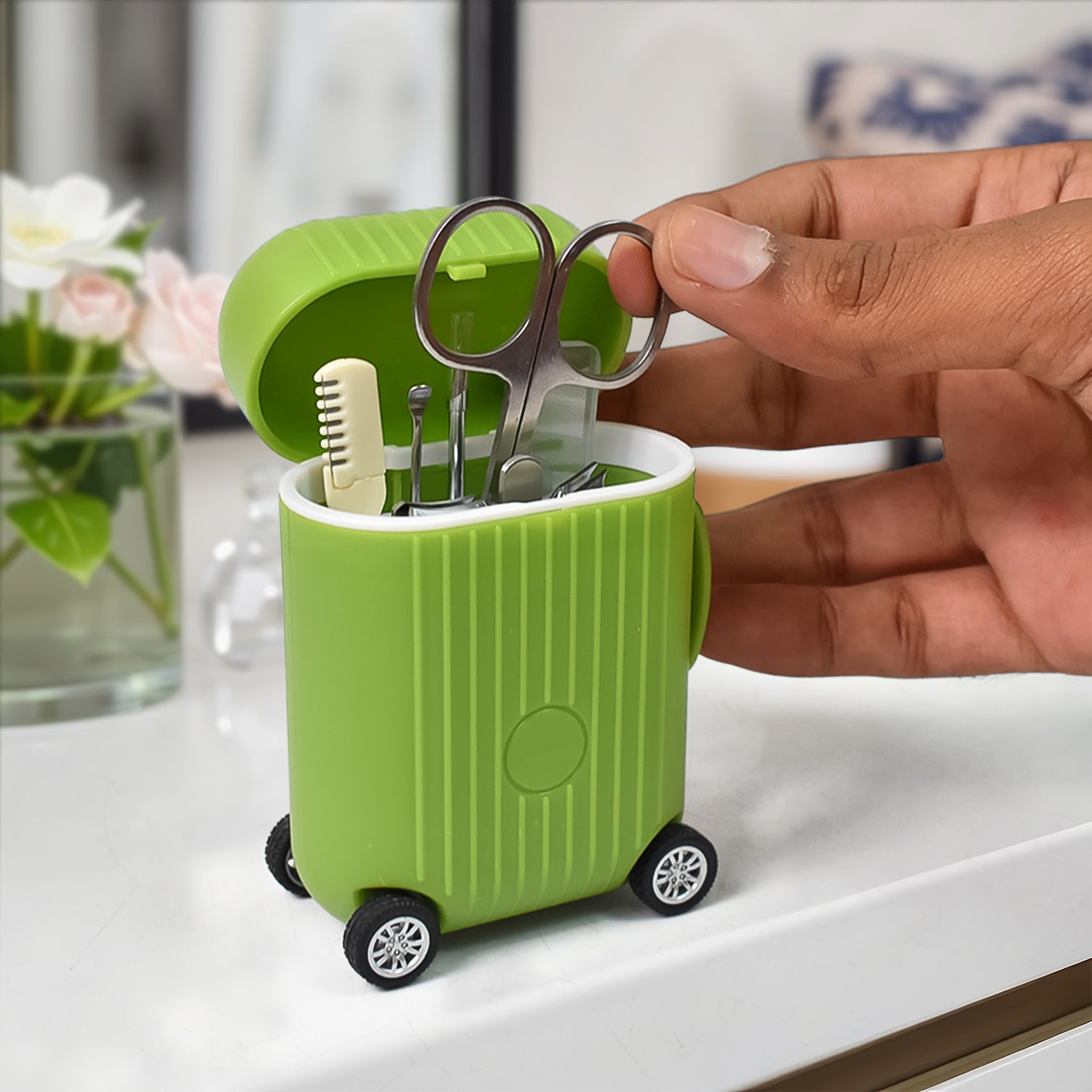 stainless steel manicure pedicure kit 8 pcs with mini 4 wheel suitcase