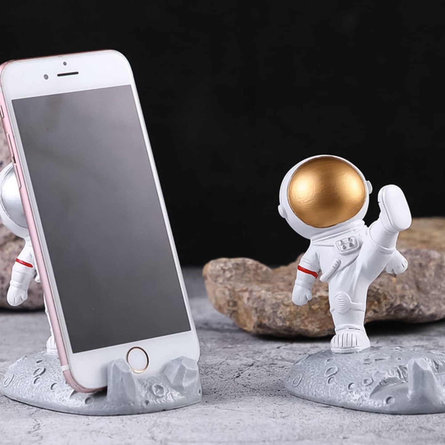 resin mobile holder astronaut design 11 cm x 5 cm x 13 cm pack of 1